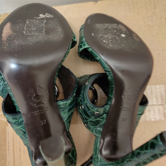 Belstaff Emerald Crocodile-Embossed Sandals - Picture 6 of 7